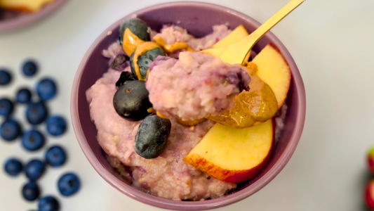 Receta desayuno nutritivo de avena con arándanos